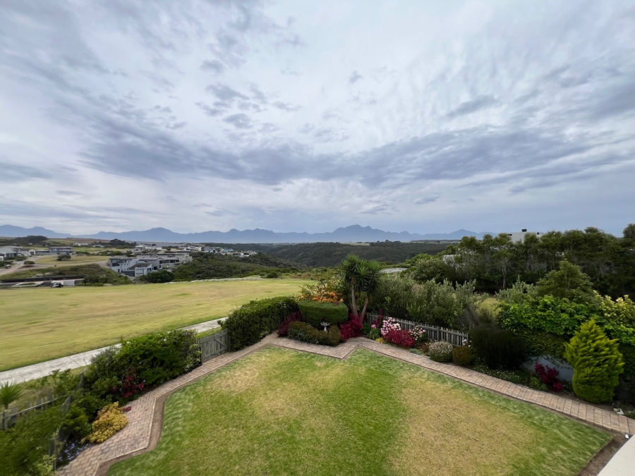 4 Bedroom Property for Sale in Oubaai Western Cape